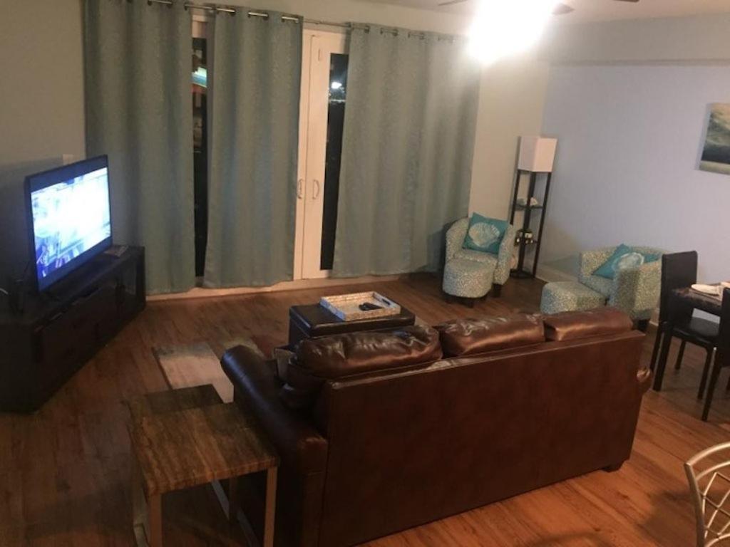 Laketown Wharf Resort: Family-friendly Beachfront With Views