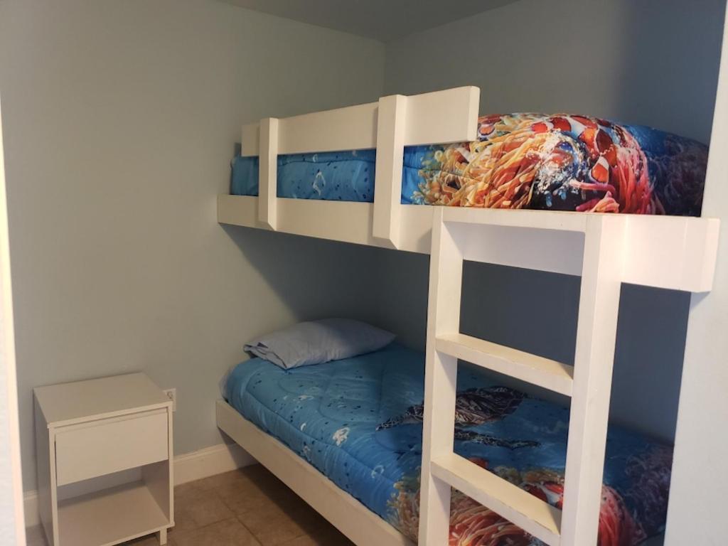 Laketown Wharf Resort: Family-friendly Beachfront With Views